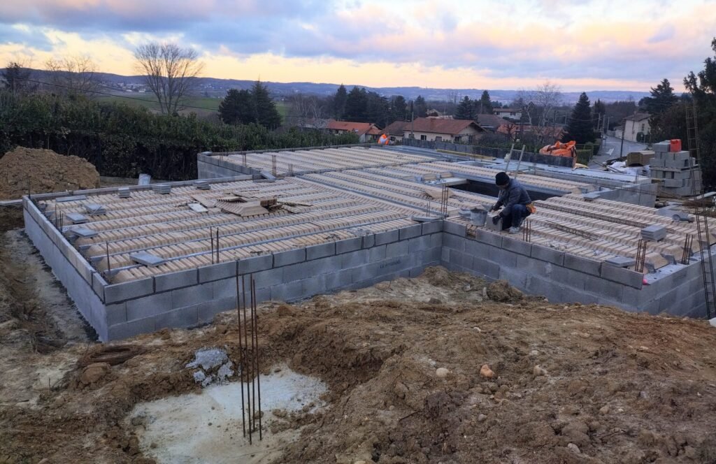 Construction de maison,Construction de maisons,Construction de maison individuelle,Construction de maisons individuelles,Constructeur de maison individuelle,Constructeur de maisons individuelles,Constructeur de villa,Constructeur de villas,Maçon,Maçons,Artisan maçon,Artisans maçons,Maçon constructeur de maison,Entreprise de maçonnerie,Entreprise de maçonnerie générale,Société de maçonnerie,Société de construction,Devis construction maison,Constructeur,devis maison,devis projet maison,artisan constructeur maison